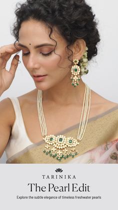 Explore the intricate craftsmanship and intricate designs of Kundan jewelry. Boho Chic Design, Trending Jewelry, Fancy Sarees