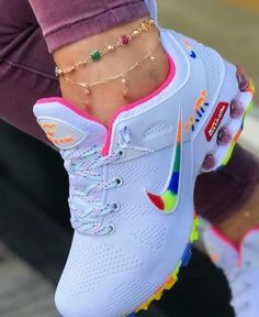 Colorful Nike Shoes, Nike Shox Shoes, Nike Shoes Girls, Jordan Shoes Girls, Sneakers Fashion Outfits, All Nike Shoes, Nike Air Shoes, Cute Nike Shoes