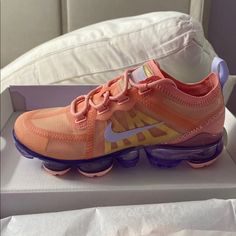 Hard To Find Brand New In Box Gorgeous Color Vapormax 2019, Nike Air Vapormax 2019, Air Vapormax, Nike Sneakers Women, Nike Air Vapormax, Swag Shoes, Brooks Sneaker, Shoe Obsession, Women's Style