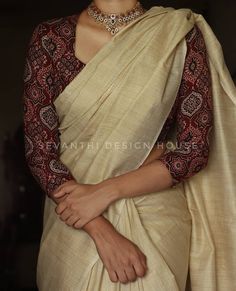 Blouse Designs For Kasavu Saree, Kalamkari Blouse With Kerala Saree, Latest Kerala Saree Trends, Ajrakh Blouse With Kerala Saree, Onam Saree Blouse Designs Latest, Onam Blouse Designs Latest, Onam Saree Blouse Ideas Latest, Cotton Blouse Ideas, Onam Saree Blouse Ideas Latest 2024