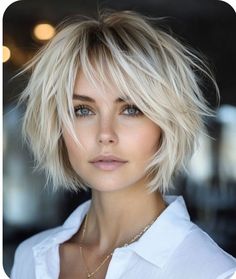 Cool Short Hairstyles, Choppy Bob Hairstyles, Choppy Bob, Haircut And Color, Face Hair, Bob Hairstyles, Short Hair Cuts, Hair And Nails, Easy Hairstyles