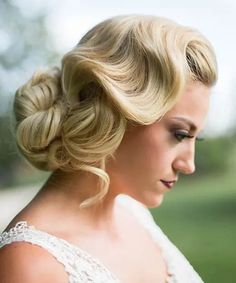 Retro Wedding Hair, Finger Wave Hair, Winter Wedding Hair, Fall Wedding Hairstyles, Classy Hairstyles, Hollywood Hair, Finger Waves