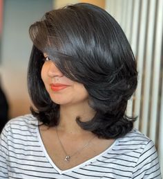 Bangs For Thick Hair, Disconnected Layers, Long Side Fringe, Long Layered Hair With Side Bangs, Short Hair For Chubby Faces, Layered Side Bangs, Volume Haircut, Midi Hair, Short Side Bangs