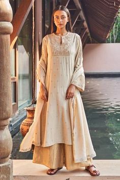 Shop for Payal Jain Beige Munga Silk Kurta Set for Women Online at Aza Fashions Silk Kurta Set, Saree Wearing, Saree Wearing Styles, Black Lehenga, Kurta Set For Women, Kurta Style, White Flares, Stylish Suit, Silk Kurta