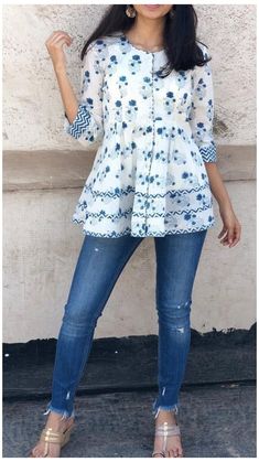 Kurtis For Jeans, Short Kurtis For Jeans, Short Kurti Designs, Cotton Short Tops, Cotton Tops Designs, Short Kurtis, Top Jean, Simple Kurta Designs, Short Kurti