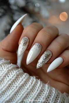 New Year Almond Acrylic Nails, White Nails For New Years, White Nails Holiday, New Years Nail Designs White And Gold, New Years Nails White And Silver, New Years White Nails, White Nails With Accent Nail Ring Finger, Winter 2025 Nail Trends, Classy Almond Nails Winter