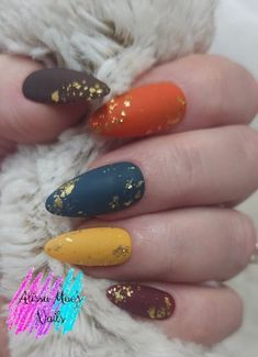 Bring the magic of the night sky to your nails with celestial designs! Save for enchanting looks that sparkle like the stars. February Nails, Plaid Nails, Thanksgiving Nails, Fall Nail Art, Fall Nail, Fall Nails