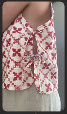 Tie Top Pattern, Side Tie Top, Diy Sy, Sewing Projects Clothes, Diy Vetement, Blouse Drafting Patterns, Diy Blouse Pattern, Top Sewing Pattern, Drafting Patterns