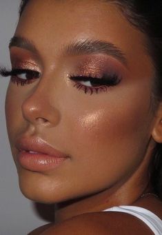 Dewy Makeup Look, Dewy Makeup, Glam Makeup Look, Dope Makeup, Brown Eyeshadow, Full Face Makeup, Creative Makeup Looks, Makeup Obsession, Kiss Makeup