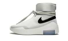 The Nike Air Fear of God Shoot Around “Light Bone” is the second colorway of the lifestyle-meets-performance shoe by Jerry Lorenzo in collaboration with Nike.  The Fear of God founder created the Air Shoot Around as a complement to his Air Fear of God 1 sneaker, with a similar high-top silhouette and a sleek streetwear-inspired look.  It also utilizes the same sculpted foam midsole of the flagship model, featuring double-stacked Zoom Air in the heel for outstanding cushioning.  This FOG Shoot Ar Fear Of God Shoes, Nike Air Fear Of God, Jerry Lorenzo, Nike Sb Zoom, All Nike Shoes, Street Style Shoes, Baskets Nike, Sneaker Release, Stadium Goods