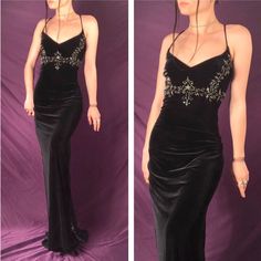 90’s Prom Dress, Barristers Ball, Velvet Prom Dresses, Prom 2k24, Floor Length Evening Dress, Prom 2022, Beaded Fabric, Velvet Prom Dress, Gown Black