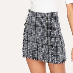 FREE SHIPPING Blue Frayed Trim Plaid Tweed Skirt JKP3453 Street Style Fall Outfits, Natural Models, So Cal, Fashion Bottoms, Tweed Mini Skirt, Tweed Skirt, Bodycon Fashion, Plaid Fashion, Style Office