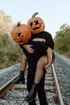 ;#fashion,#style,#outfitinspiration,#beauty Punkin Head Photo Shoot, Pumpkin Couple Pictures, Autumn Couples Photoshoot, Couples Halloween Photoshoot Ideas, Couple Halloween Aesthetic, Pumpkin Couple Photoshoot, Halloween Engagement Photos, Halloween Engagement Pictures, Couple Halloween Pictures