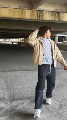 tan golf jacket, black jeans, NewBalance, Grey hoodie, white shoes, tan jacket, men’s fashion, guys outfit inspo, fit inspo, guys fit inspo, guys insta inspo, instagram, parking garage, easy pose, men’s poses, men’s instagram poses Tan Jacket Outfit Mens, Jacket Over Hoodie Outfit, Outfit Ideas For Nyc, Grey Hoodie Outfit Men, Tan Jacket Outfit, Gray Hoodie Outfit, Pose Men, S Poses, Jean Jacket Hoodie