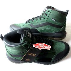 Vans Men's Ultrarange Exo Mte-1 Mountain View Green Black Boots Nib. (U.S.) Brand New With Tags, In The Original Box In Men's Sizes. ( U.S.) Vans Men's Ultrarange Exo Mte-1 Boots. "Mountain View" Green And Black In Color. Brand New With The Original Box, These Boots Are Super Comfortable And Water Resistant These Are Great For Wearing In Bad Weather Or Normal Conditions. Vans Style # Vn0a5ks5bd6. These Boots Are A Must Have For The Vans Fan & Perfect For Wearing All Year Round. The Sole Is Made Buffalo Boots, Oxford Boots, High Top Boots, Vans Style, Snowboard Boots, Bad Weather, Boot Brands, Mens Vans, Green And Black