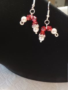 SALE, WAS $ 25. NOW $ 20. Santa Earrings, Swarovski Pearls, Red Glass Beads, Sterling Silver clad Earring Wires. Handmade by a Disabled Woman in the US. PayPal is accepted and Ships ASAP, in a Bubble Wrap Mailer. If there is a problem with your purchase, please contact me within two weeks of receipt. Returns for undamaged jewelry are gladly accepted. Thank you for visiting my shop, and for an opportunity to provide you with excellent customer service. Sincerely, Marcy Santa Earrings, Earring Wires, Green Earrings, Swarovski Pearls, Red Glass, Jewelry Earrings Dangle, Black Friday, Etsy Earrings, Dangle Drop Earrings