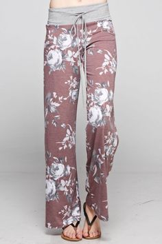 Floral Print French Terry Lounge Pants. Wide Leg. Soft. Stretchy. Drawstring Waist. " Inseam Measurements(laying flat, before stretch): Small(2/4): Waist 13", Outseam 31" Medium(6/8): Waist 14", Outse Fancy Lounge, Luxury Pjs, Parkour Clothing, Jersey Pajamas, French Terry Pants, Vintage Florals, Pants Vintage, Soft Floral