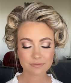 Bride Makeup Blonde, Wedding Makeup For Blue Eyes, Wedding Eye Makeup, Wedding Day Makeup