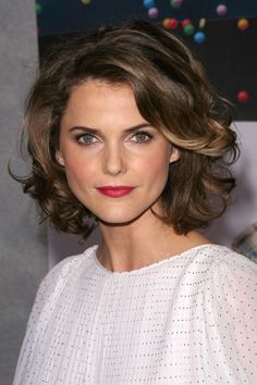 Keri Russell Hair Smoothing, Hair Evolution, Bouncy Hair, Brown Hair With Highlights, Dark Brown Hair