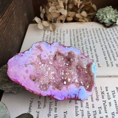 Want to keep your kids busy without spending a fortune? Try making these DIY geodes at home. Geode Aesthetic, Kristina Webb, Pastel Decor, Pink Aura, Angel Aura Quartz, Crystal Geode, Crystal Magic