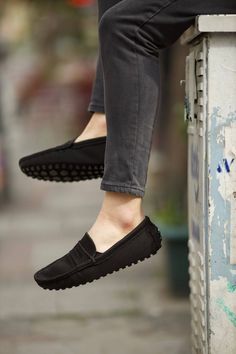 Mens Driving Loafers, Black Knitwear, Code Black, Driving Loafers, Loafers Style, Loafer Sneakers, Monk Strap, Color Code, Black Knit