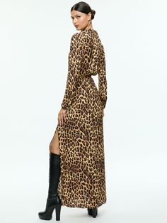 Chassidy Maxi Shirt Dress In Spotted Leopard Dark Tan Spotted Leopard, Maxi Shirts, Maxi Shirt Dress, Dark Tan, Alice Olivia, Shirt Dress