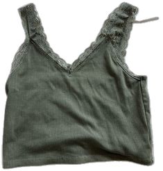 Casual V-neck Crop Top With Lace Trim, Green Casual Camisole With Lace Trim, Casual Green Camisole With Lace Trim, Green Lace Tank Top, White Crop Tank, White Crop Top Tank, American Eagle Top, Tank Top Bras, Shorts White