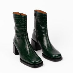 Joan Boot Emerald – Labucq Fall Green Square Toe Heeled Boots, Green Boots With Reinforced Heel And Square Toe, Green Square Toe Boots With Reinforced Heel, Green Square Toe Boots For Fall, Green Square Toe Heeled Boots For Fall, Green Heel Boots, Prettiest Cookies, Square Toe Boots Outfit, Dark Green Boots