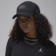 You know exactly who you rep. Make sure everyone else does too, in dad-hat style. A Jumpman logo on the crown of a time-tested design leads with your Jordan spirit. Jumpman Logo, Dad Caps, Adjustable Hat, Nike Jordan, Back Strap, The Crown, Hat Fashion, Dad Hats, Black Cotton