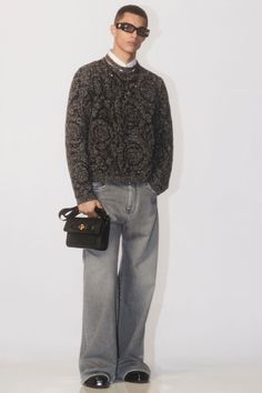 PRE-FALL 2024 | Versace United States Menswear 2024, Versace Menswear, Versace Suit, Street Fashion Men Streetwear, Fashion Articles, Donatella Versace, Tailored Blazer, Mens Streetwear