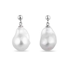 Every baroque pearl is as extraordinary and individual as you are. These glamorous earrings are handmade in white gold with a hanging white baroque pearl. #klenota #klenotajewelry #klenotaearrings #whitegold #14k #14carat #earrings #pearl #pearls #luxurygift #bigearrings #pearlearrings #statement #jewelrymakers #prettyjewelry #inspiration #giftidea #freshwaterpearl #trend2020 #whitejewelry #unique #bigpearl #baroque #baroquestyle #whitegold #gold #giftforher #truelove #somethingnew #trend Pear-shaped Akoya Pearl Silver Earrings, Pear-shaped Pearl Charm Earrings In White Gold, White Gold Teardrop Pearl Earrings For Pierced Ears, White Gold Drop Earrings With Pearl Charm, White Gold Teardrop Pearl Earrings, White Gold Pear-shaped Earrings With Pearl Charm, Pear-shaped White Gold Earrings With Pearl Charm, Classic Silver Baroque Pearl Earrings, Single Silver Baroque Pearl Earring