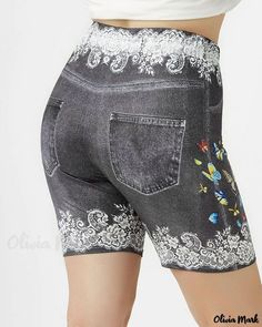 Olivia Mark - Pantalones cortos vaqueros con estampado floral de mariposas en talla grande Stretch Knee-length Jean Shorts For Spring, Summer High Waist Biker Shorts With Pockets, High-waisted Biker Shorts With Pockets For Summer, High Waist Biker Shorts With Pockets For Summer, Casual Mid-thigh Length Jean Shorts For Spring, Spring Stretch Jean Shorts, Mid-thigh Length, Spring Stretch Jean Shorts Mid-thigh Length, Fitted Denim Shorts Mid-thigh Length, Fitted Denim Mid-thigh Length Bottoms