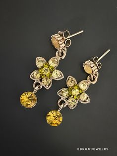 Green Vintage Earring - EBRU JEWELRY Yellow Flower-shaped Formal Jewelry, Formal Yellow Flower-shaped Jewelry, Yellow Flower Shaped Jewelry For Formal Occasions, Formal Yellow Flower-shaped Earrings, Elegant Green Flower Earrings For Formal Occasions, Elegant Yellow Flower-shaped Earrings, Elegant Yellow Flower Shaped Earrings, Formal Silver Sparkling Flower Earrings, Silver Sparkling Flower Earrings For Formal Occasions