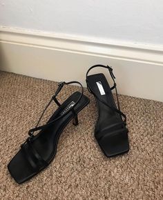 Low Heels Aesthetic, Black Low Heels, Heels Aesthetic, Square Toe Sandals, Shoe Inspiration, Shoe Inspo, Mode Inspo, Dream Shoes, Shoe Obsession