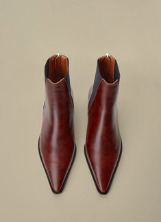 Colmar Chelsea Boots – Je la connais Cognac Chelsea Boots, Styling Chelsea Boots, Hate Winter, Shoe Room, Brown Chelsea Boots, Shoes Photo, Fall Outfits For Work, Colmar, Casual Chic Outfit