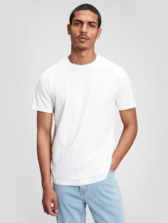 Soft cotton jersey.  Short sleeves.  Crewneck. Guys Fits, White Tshirt Men, White Crew Neck, Tee Shirt Homme, Shirt Mockup, Workout Tshirts, White Tshirt, White T, Cotton Shorts