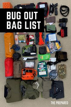 The web's best bug out bag list, broken down by priority levels so you can customize to your budget and needs. #bugoutbags #bob Rv Transformation, Bug Out Bag List, 72 Hour Kit, Best Bug Out Bag, Bug Bag, Hiking Hacks, Bug Out Bag Checklist, Get Home Bag