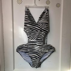 Zebra Print One Piece Swimsuit 100% Nylon *Brand New* By: Betty's Beach Bungalow Striped Lined Bodysuit For Vacation, Striped Bodysuit With Lined Body For Vacation, Fitted Zebra Print Swimwear For Summer, Zebra Print Swimwear For Summer Beach, Summer Beachwear With Zebra Print, Summer Zebra Print Beachwear, Black Zebra Print Swimwear For Beach, Black Zebra Print Swimwear For Beach Season, Summer Swimwear With Zebra Print