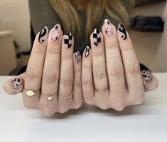 30 Nails, Black And White Pattern Nails, Easy Nail Art Black, Rock Chic Nails, Fun Black And White Nails, Stars And Checkered Nails, Checkerboard Nail Designs, Fun Black Nail Designs, Pastel Checkered Nails