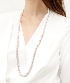 Elegant Long Pearl Pendant Necklace, Elegant Pearl Necklace With Pendant, Elegant Long Single Strand Pearl Necklace, Formal Long Pearl Necklace, Elegant Round Bead Pearl Necklace, Formal Long Single Strand Pearl Necklace, Round Beads Pearl Necklace, Elegant Akoya Pearl Round Bead Necklaces, Feminine Formal Pearl Chain Necklace