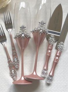 #fancy #pink #aesthetic #jewelry #diamonds #cute #pretty #beautiful Quinceanera Cake Knife And Server, Rose Garden Theme Wedding, Rose Quartz Wedding Decor, Wedding Decorations Pink And Gold, Quince Brindis Set, Rose Gold And Champagne Wedding, Wedding Cakes Pink, Wedding Decor Aesthetic, Pink Wedding Cakes