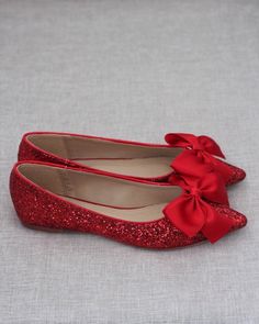 Red Rock Glitter Pointy Toe Flats with Oversized SATIN BOW | Etsy Red Glitter Shoes, Red Wedding Shoes, Sparkly Flats, Cute Tights, Glitter Flats, Holiday Shoes, Wedding Shoes Flats, Red Flats, Pointy Toe Flats