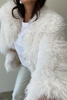 Faux Fur Oversized Sailor Collar Coat Self: 100% Polyester Lining: 100% Polyester White Fur Coat Aesthetic, Fur White Coat, Fur Coat Aesthetic, White Fur Coat, Coat White, Sailor Collar, Collar Coat, Teddy Coat, White Coat