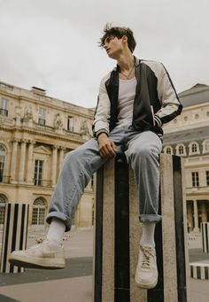 Autumn Men Fashion! AestHub Modelling Poses Male, Poses Photoshoot Men, Simple Men Poses, Cool Photoshoot Ideas Men, Men Modeling Poses, Cool Guy Photoshoot, Mens Modeling Poses, Aesthetic Male Photography, Guy Photography Poses