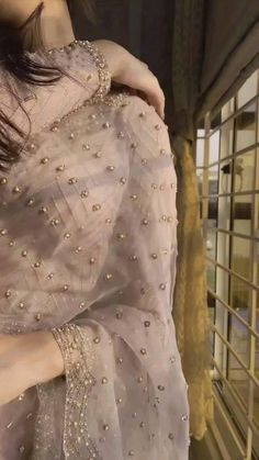 Saree Pictures, Saree Pic, Desi Aesthetics, Pakistani Fancy Dresses, Beautiful Pakistani Dresses, Saree Designs Party Wear, Desi Fashion Casual