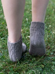 This sleek, top-down sock in five sizes (XS/S/M/L/XL) is dazzlngly simple to knit, yet is super-stylish paired with anything from shorts to dress trousers. PLUS, it's reversible if you like a doubled cuff! With a modern take on ribbing from top cuff to ankle, it can be worked tall or short to suit its purpose and in a variety of fiber choices. Shown here: ankle sock in size S knit with Modern Deco Sport in color Carbon Steel; tall sock in size M knit with Modern Deco Sport in color TitaniumSugge Socks Knitting Pattern, Socks Knitting, Tall Socks, Ankle Sock, Modern Deco, Skirts For Kids, Sock Knitting Patterns, Lace Sweater, Lace Shawl