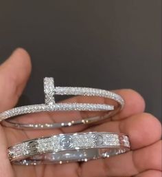 777 Luxury Designer Silver Jewelry, Women Accessories Jewelry Classy, Silver Luxury Jewelry, Luxury Jewelry Aesthetic, Icy Jewelry, Bracelets Luxury, قلادات متدلية, Expensive Jewelry Luxury, Wrist Jewelry