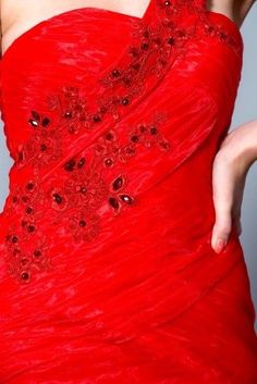 This red gown is fitted to just above the knee.  It then flares out for a dramatic effect.  This can be made in any size and in any color. Red Fits, Red Gowns, Strapless Gown, Personal Taste, Fashion Website, Fitted Bodice, Above The Knee, Evening Wear, Fit And Flare