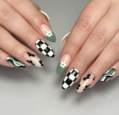 Cherry And Checkered Nails, Nail Art Checkerboard, Diy Checkered Nails, Check Nails, Checkered Nails, Boho Nails, Cow Nails, Retro Nails, Magic Nails