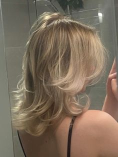 Short Hair Blowout, Haircut Inspo, Hair Inspiration Short, Hairstyles For Layered Hair, Blowout Hair, Blonde Hair Inspiration, 90s Hairstyles, Haircuts Straight Hair, Haircuts For Medium Hair